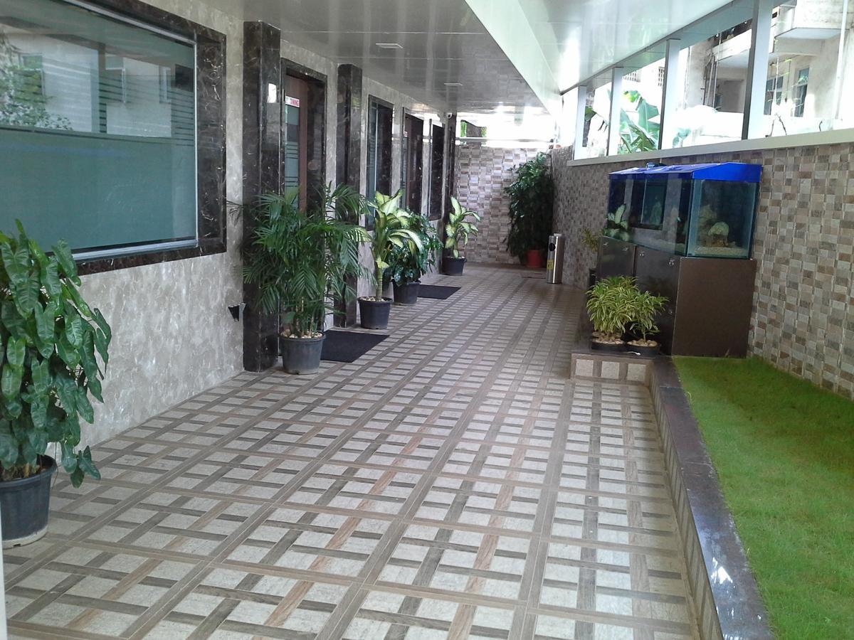 Hotel Galaxy Vaibhav Vasai Exterior foto